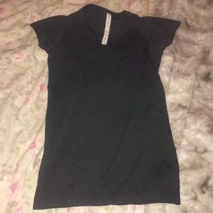 Lululemon Top Army Green 💚